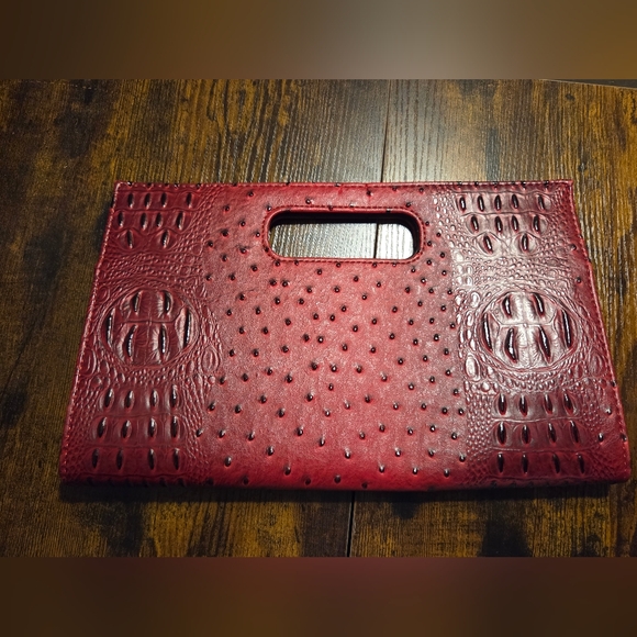 Red Leather | Ostrich Printed Clutch Unbranded 15 × 9